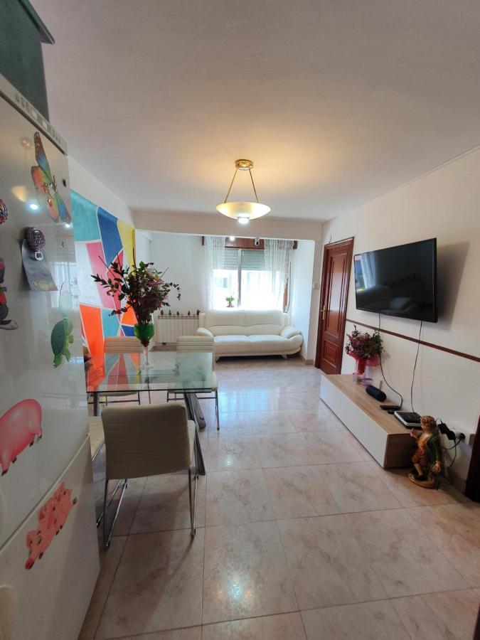 Amigos Y Familias Appartement *
